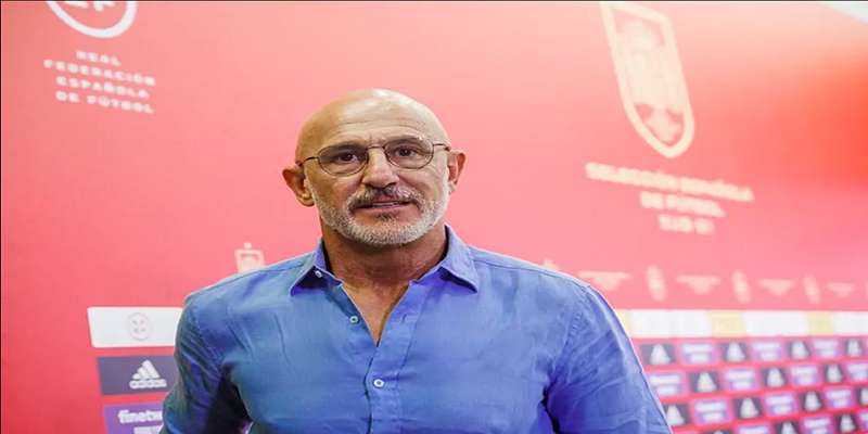 Đôi nét về tiểu sử của HLV Luis de la Fuente 